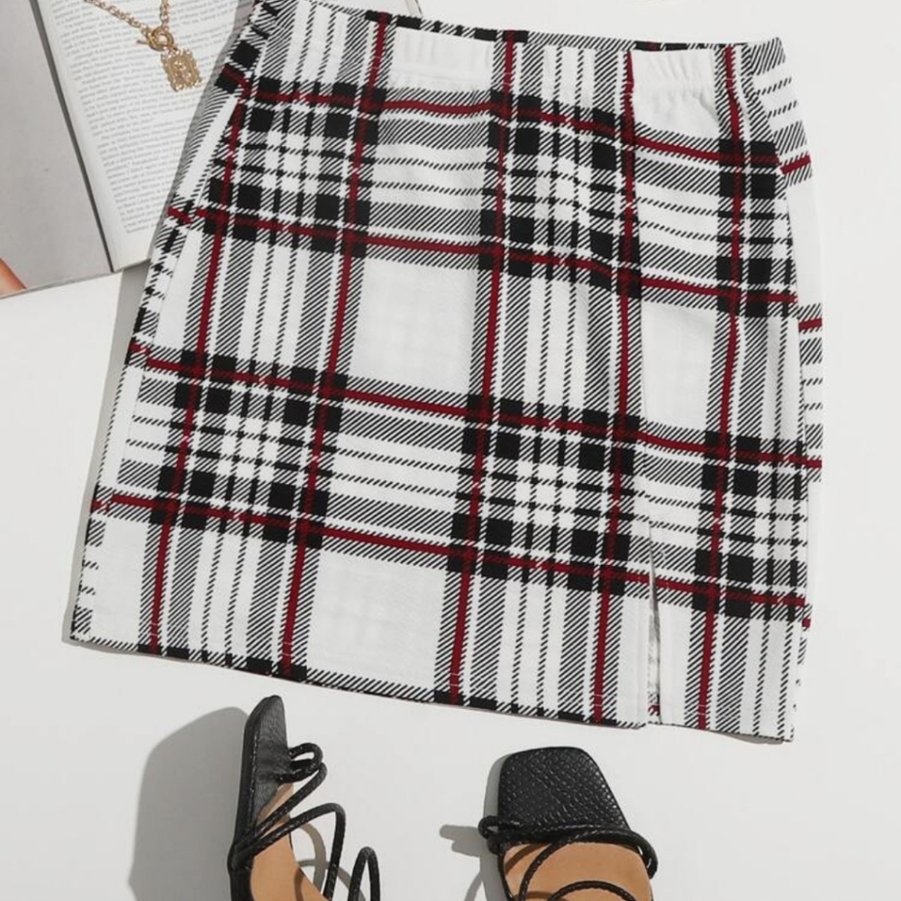 SHEIN Classic Plaid Mini Skirt - Black, White, Red